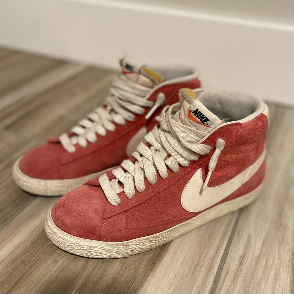 Nike High-Top in Red Suede and Blue Soles - Womens 9